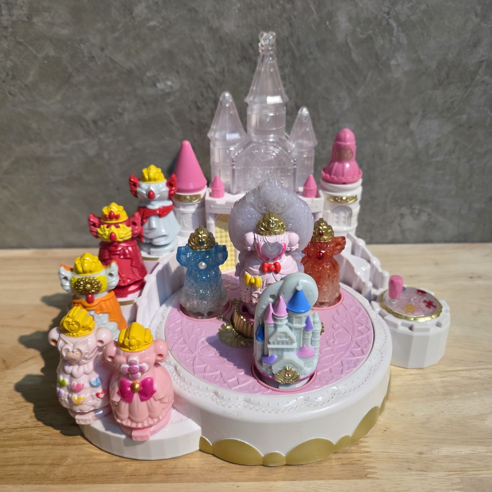 Bandai Go Princess PreCure Music Princess Palace DX Castle Toy Set w/ 9 Keys
