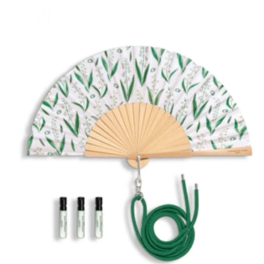 Dior Maison Christian Dior Lucky Fan Set Fan 17cm 6cm 23x14x5cm Authentic Dior Maison Christian Dior Lucky Fan Set Fan 17cm 6cm 23x14x5cm Authentic