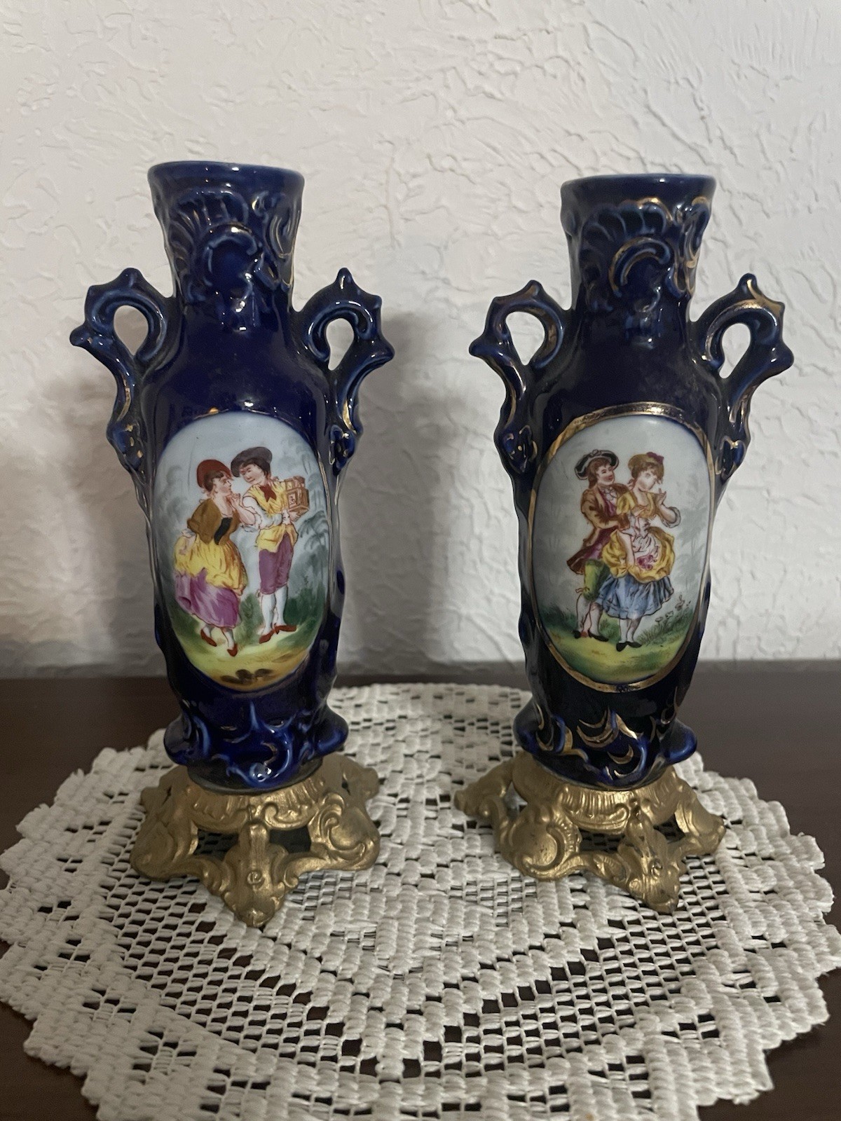 Vintage Pair Cobalt Blue Porcelain Vases Courting Couple Gold Gilt Footed 6” Vintage Pair Cobalt Blue Porcelain Vases Courting Couple Gold Gilt Footed 6”