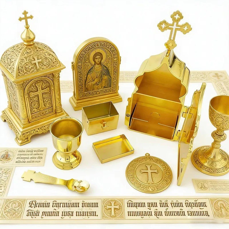 Elegant Orthodox Portable Holy Communion Set Gold-Plated Tabernacle with Chalice Elegant Orthodox Portable Holy Communion Set Gold-Plated Tabernacle with Chalice