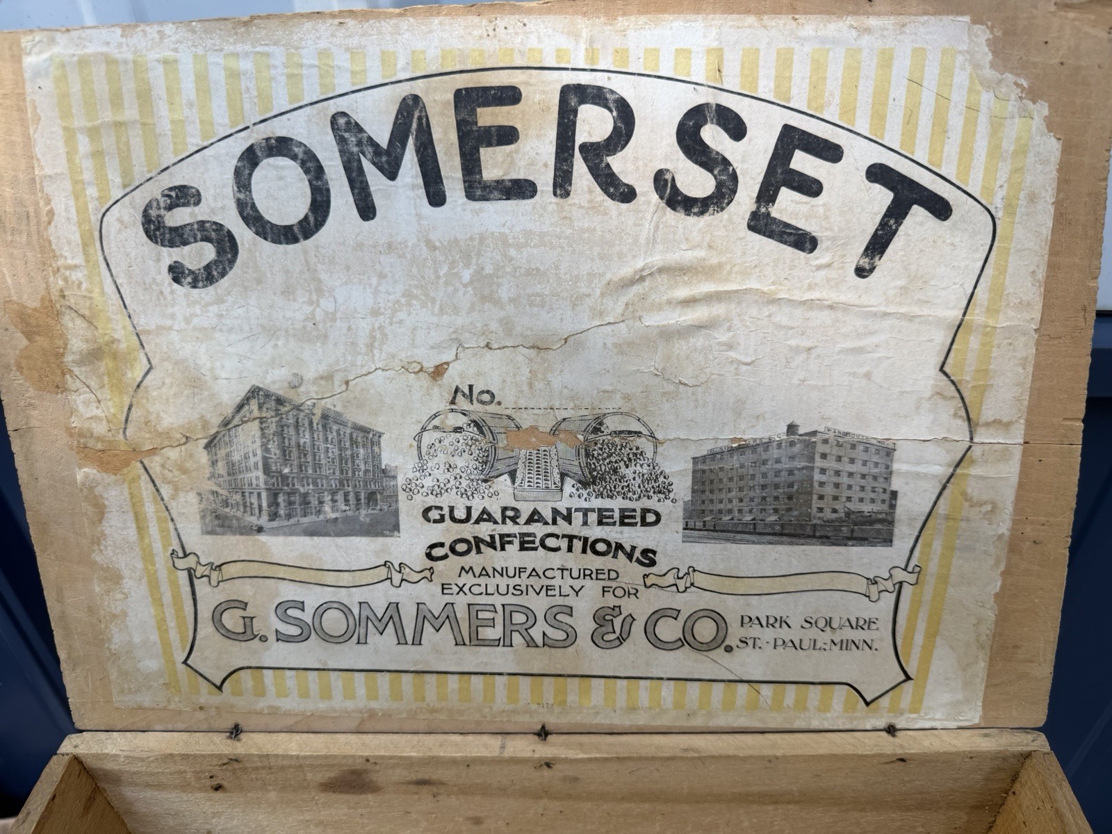 RARE Somerset Confections G Somers & Co Wood Dovetail Box St Paul Minn RARE Somerset Confections G Somers & Co Wood Dovetail Box St Paul Minn