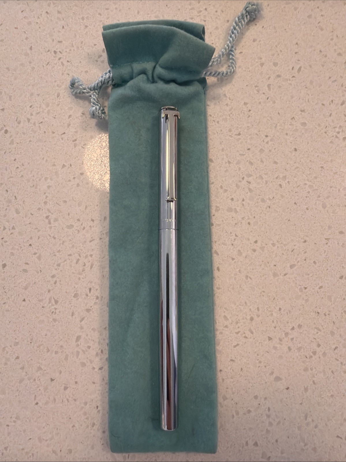 Tiffany & Co T-Clip Ballpoint Pen Silver Tone Retractable Luxury - Dry Ink Tiffany & Co T-Clip Ballpoint Pen Silver Tone Retractable Luxury - Dry Ink