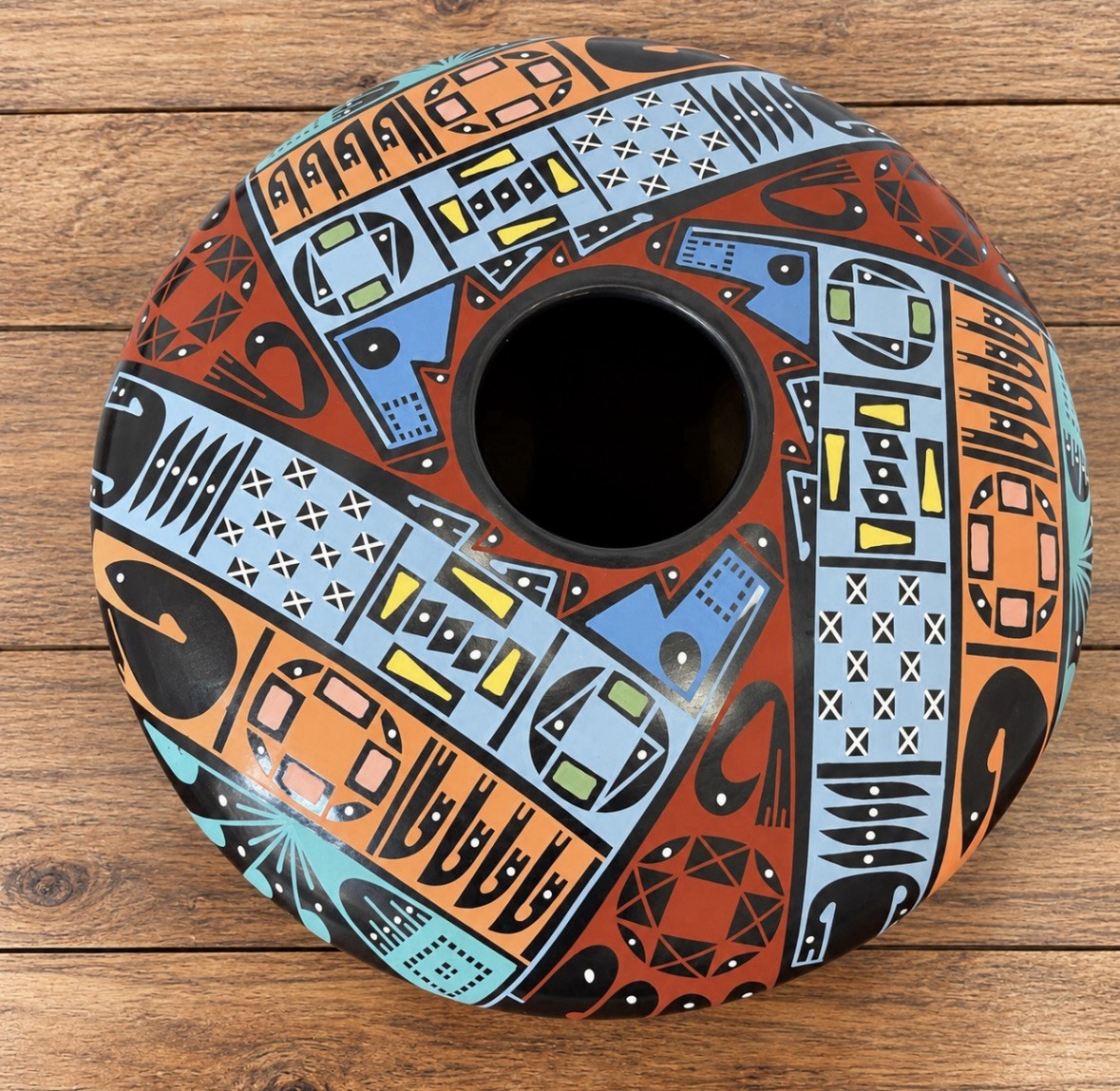 Mata Ortiz Seed Pot Olla Chihuahua Mexico Approx 7x3” Signed Oscar Quezada Mata Ortiz Seed Pot Olla Chihuahua Mexico Approx 7x3” Signed Oscar Quezada