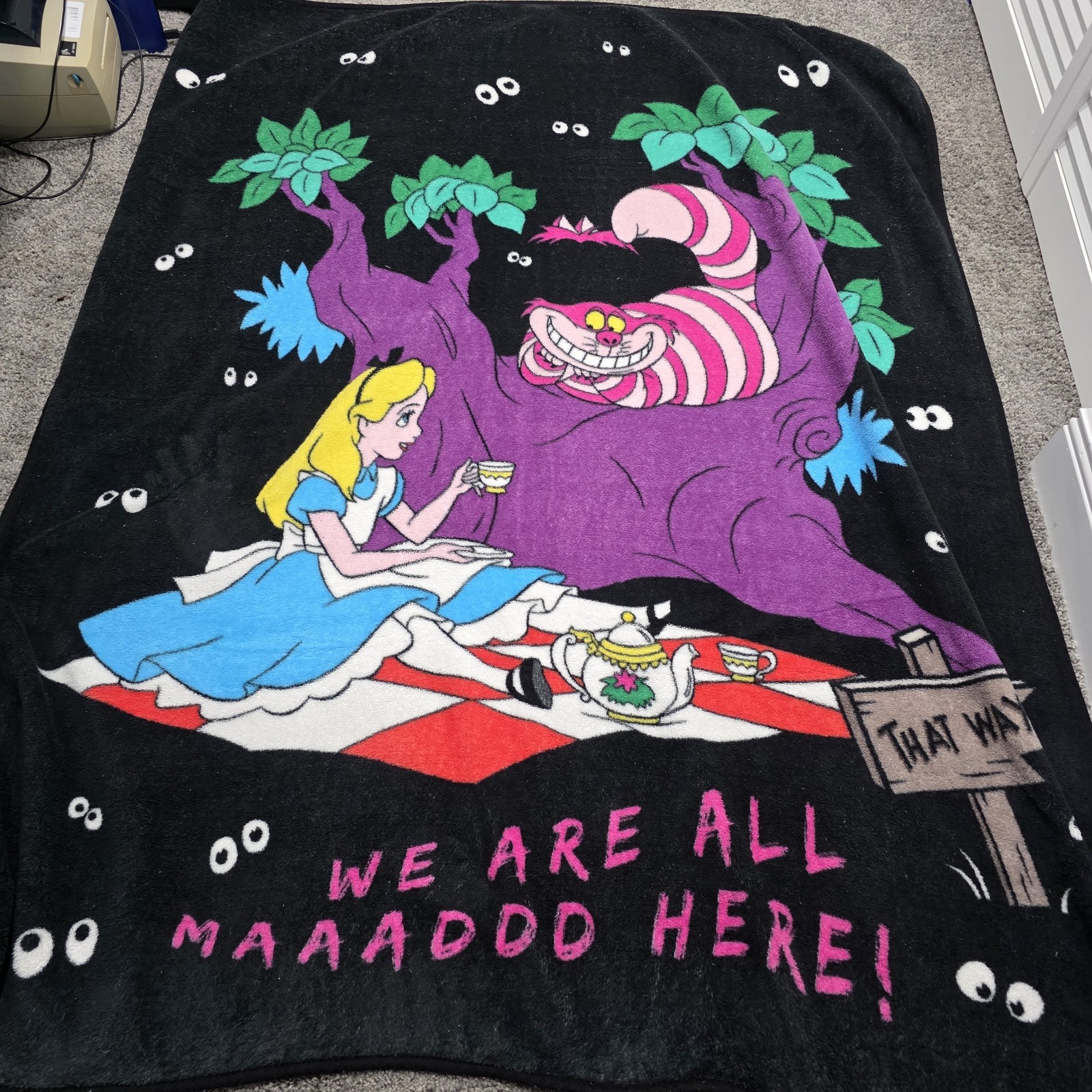Vintage Alice in Wonderland 2008 Hot Topic Fleece Blanket Disney Cheshire Cat Vintage Alice in Wonderland 2008 Hot Topic Fleece Blanket Disney Cheshire Cat
