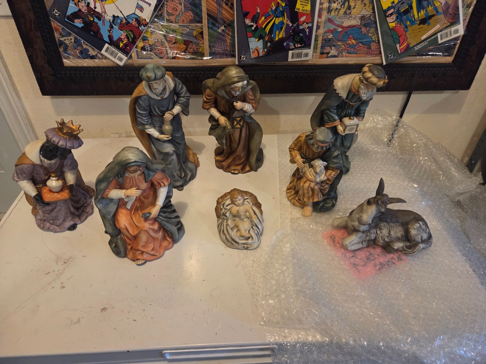 1999 Grandeur Noel 9-Piece Hand-Painted Porcelain Nativity Set missing 2 pieces 1999 Grandeur Noel 9-Piece Hand-Painted Porcelain Nativity Set missing 2 pieces