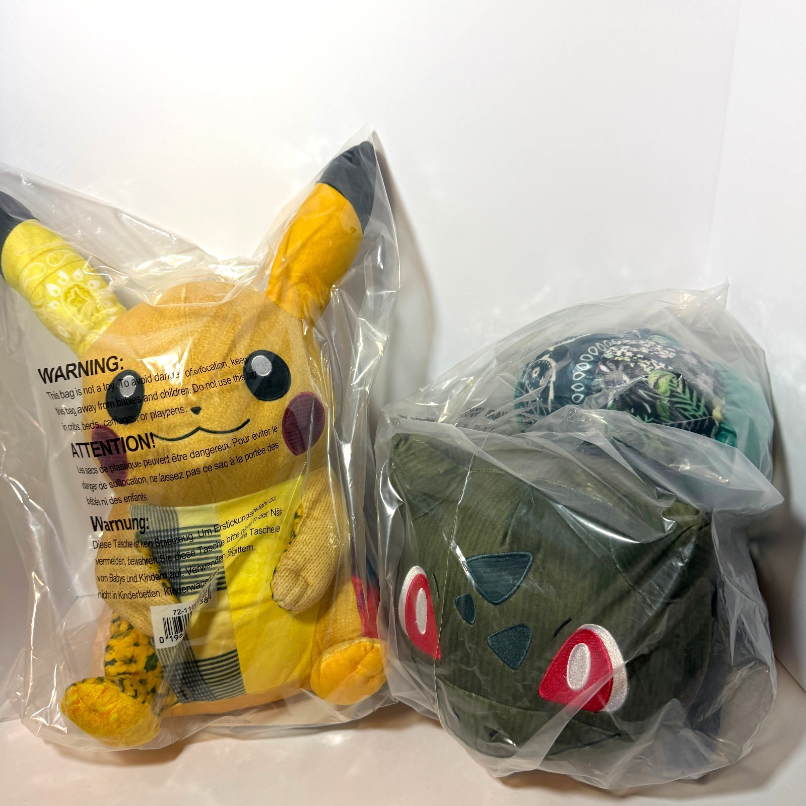 Pokémon Sean Wotherspoon x Pokemon Center Pikachu & Bulbasaur Plush Set New Pokémon Sean Wotherspoon x Pokemon Center Pikachu & Bulbasaur Plush Set New