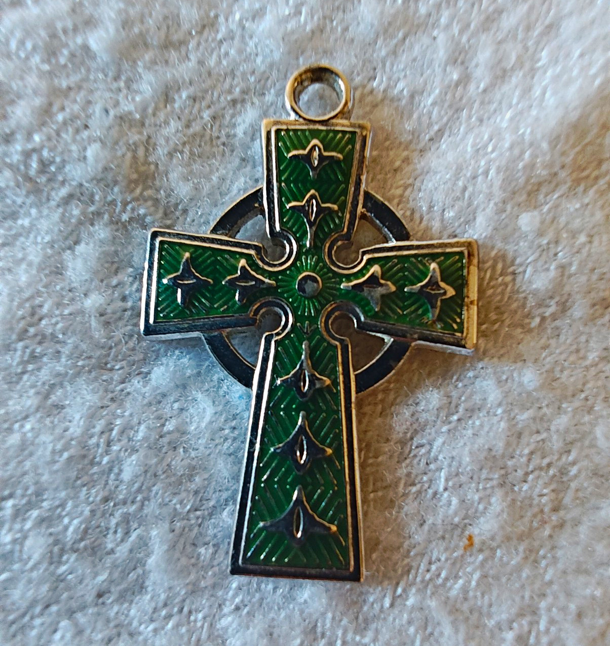 Sterling Silver Celtic Cross Pendant Charm Christianity with Green Enamel Sterling Silver Celtic Cross Pendant Charm Christianity with Green Enamel