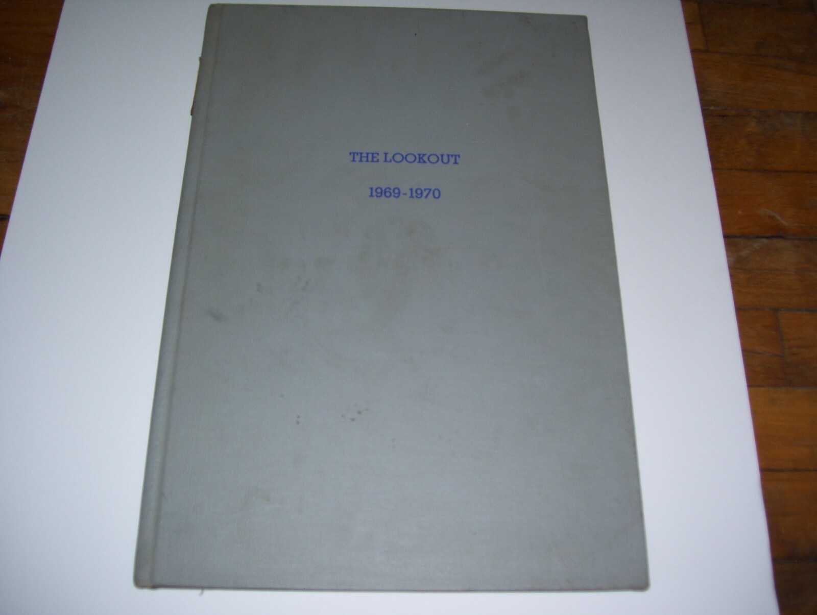 LANSING COMMUNITY COLLEGE LCC 1969-70 THE LOOKOUT Bound Newspapers Articles LANSING COMMUNITY COLLEGE LCC 1969-70 THE LOOKOUT Bound Newspapers Articles