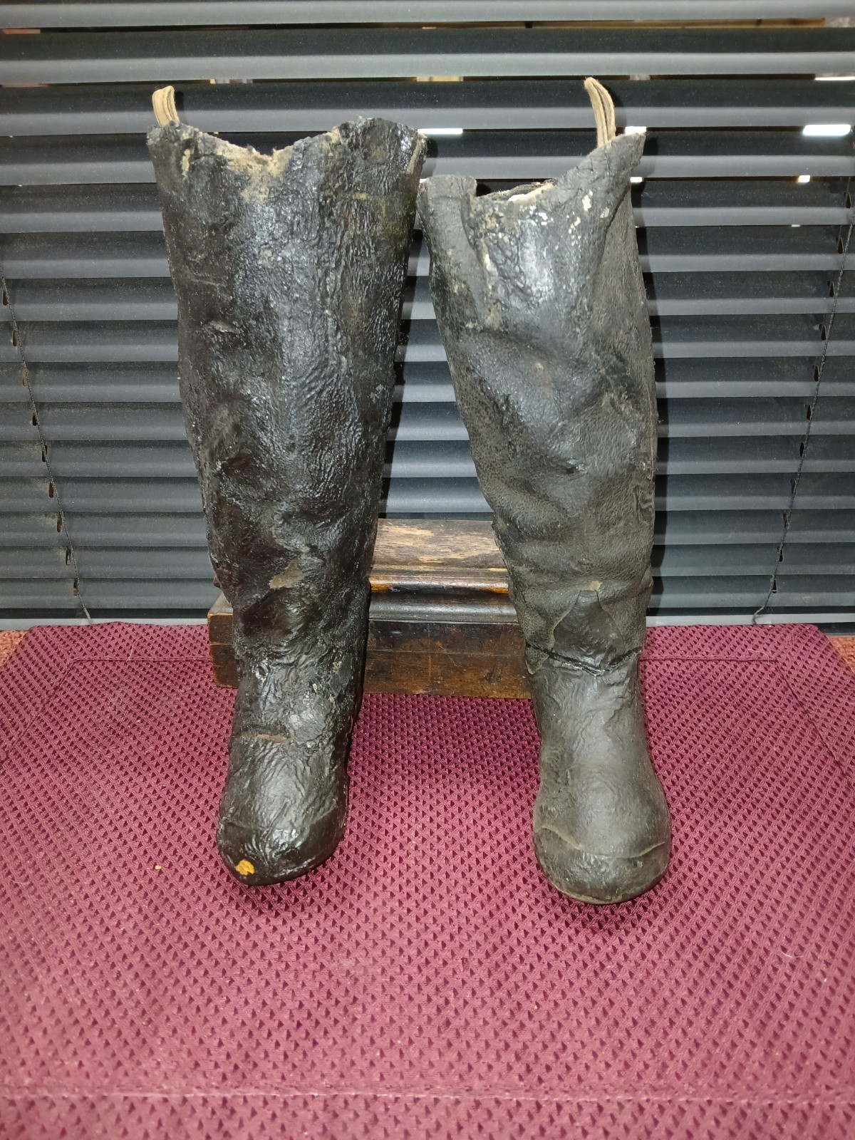 C.1880s Childs Western STYLE boots C.1880s Childs Western STYLE boots