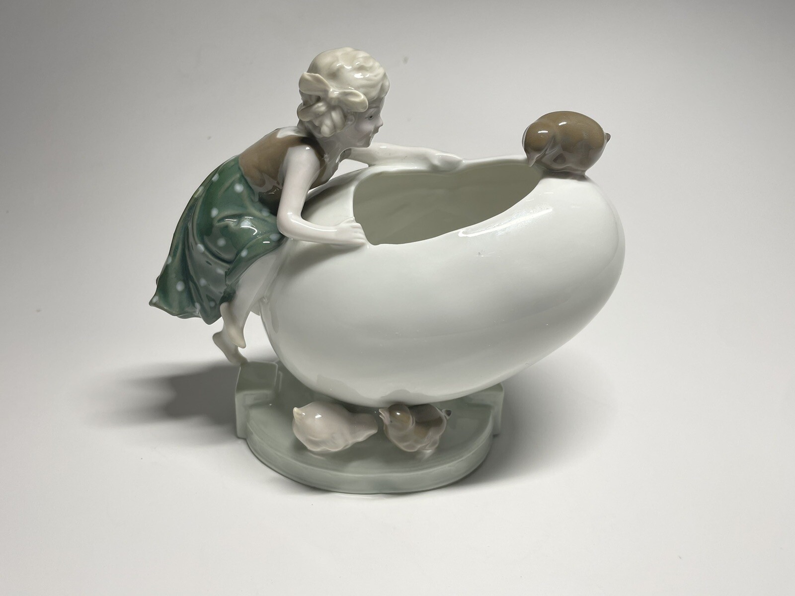 c1920s German Galluba And Hofmann Porcelain Girl w/ Egg & Chicks Easter Theme c1920s German Galluba And Hofmann Porcelain Girl w/ Egg & Chicks Easter Theme