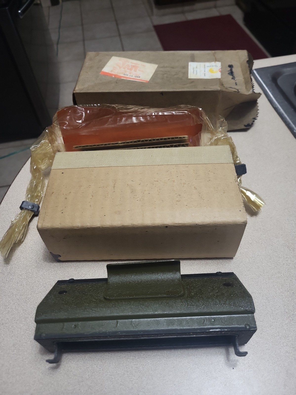 Vintage WWll Military Army Tank Gunner Periscope New In Box Vintage WWll Military Army Tank Gunner Periscope New In Box