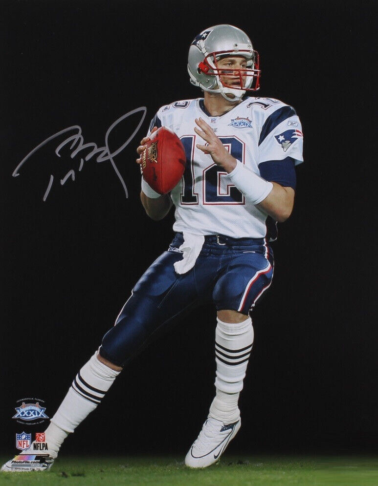 Tom Brady Patriots Super Bowl 8.5x11 Signed Photo Reprint