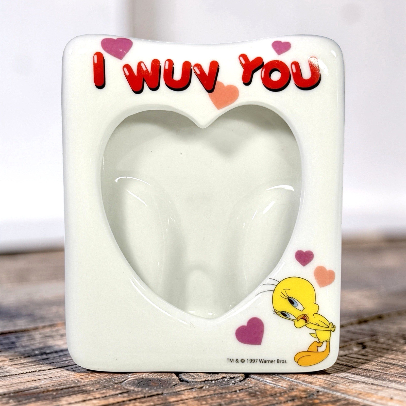 Vintage 1997 Warner Bros Tweety Bird Picture Frame I Wuv You Ceramic Heart 3.75 Vintage 1997 Warner Bros Tweety Bird Picture Frame I Wuv You Ceramic Heart 3.75