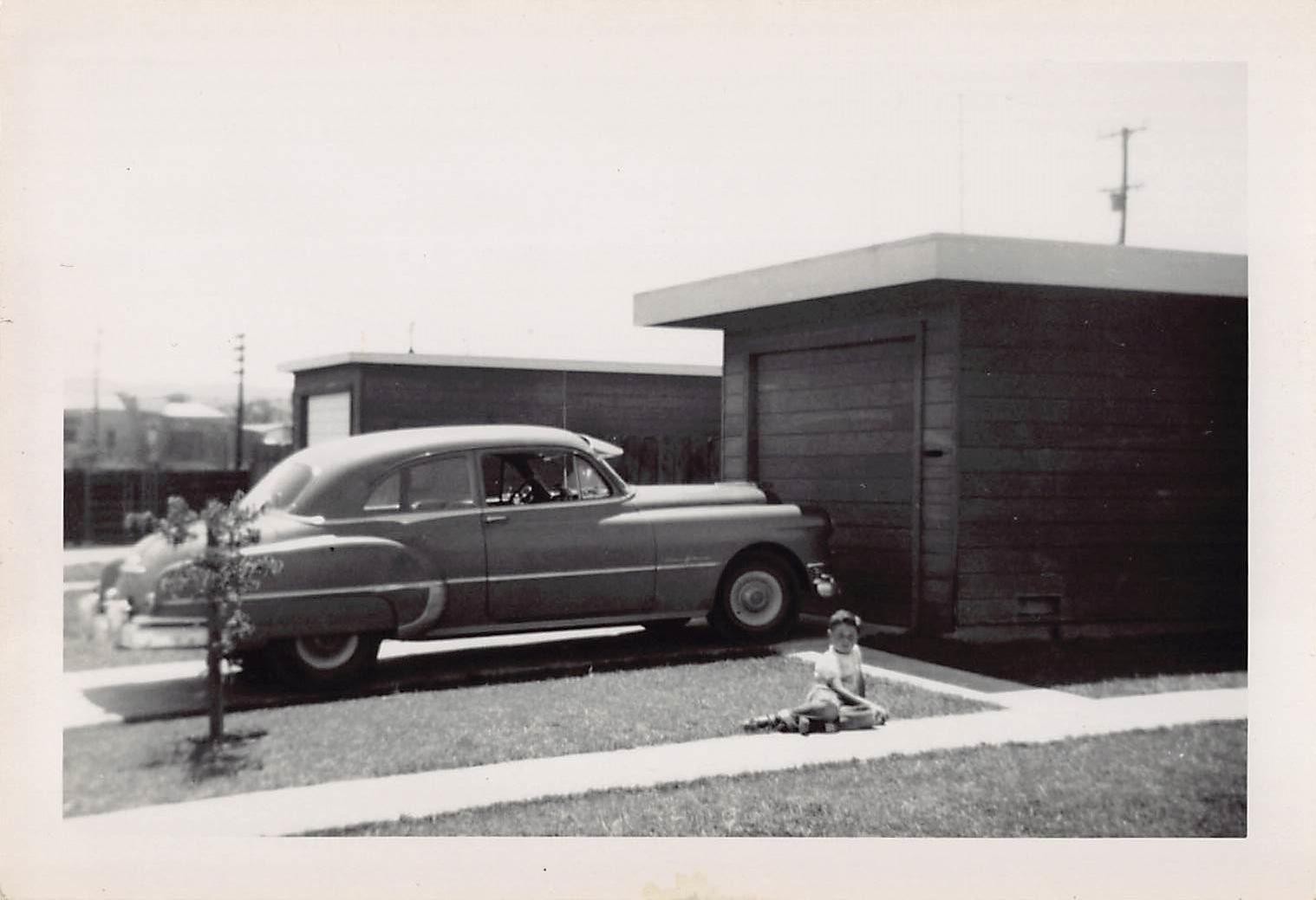 1949 Pontiac Chieftan Two Door 1940s Photo Fender Skirt Profile Driveway Boy 1949 Pontiac Chieftan Two Door 1940s Photo Fender Skirt Profile Driveway Boy