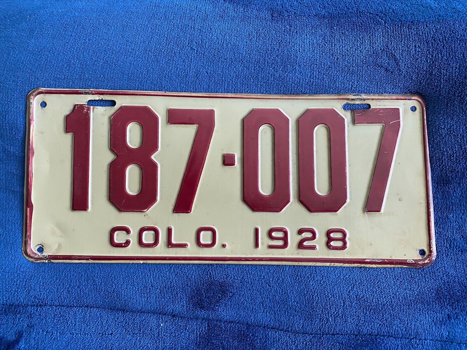 1928 Colorado Passenger License Plate # 187 007 Original