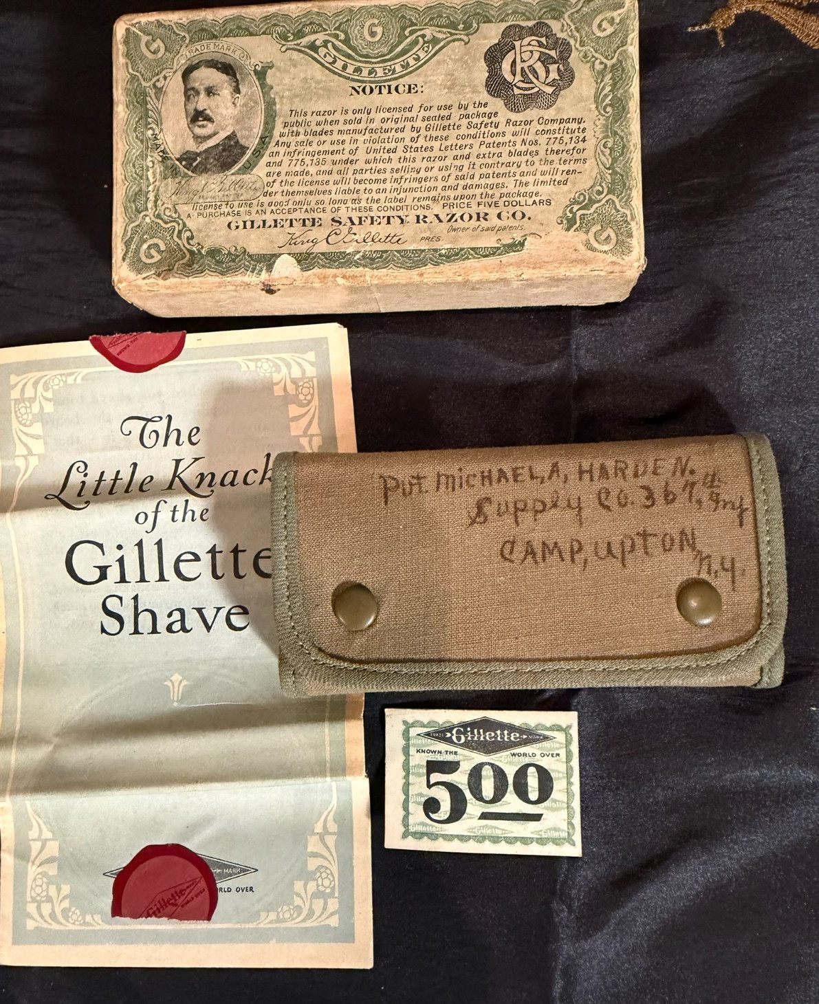 Gillette # H84180 US Army WWI Military Soft Khaki Safety Razor Set