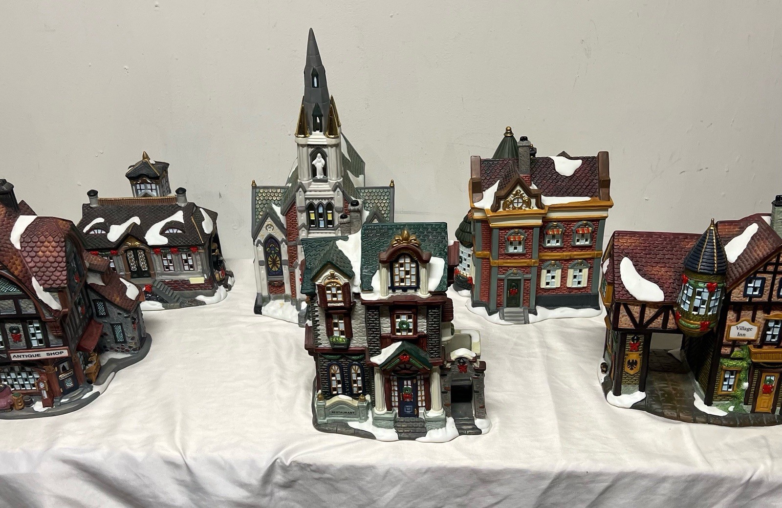 6 Buildings Christmas Victorian Village Set Costco 1999 Grandeur Noel 6 Buildings Christmas Victorian Village Set Costco 1999 Grandeur Noel