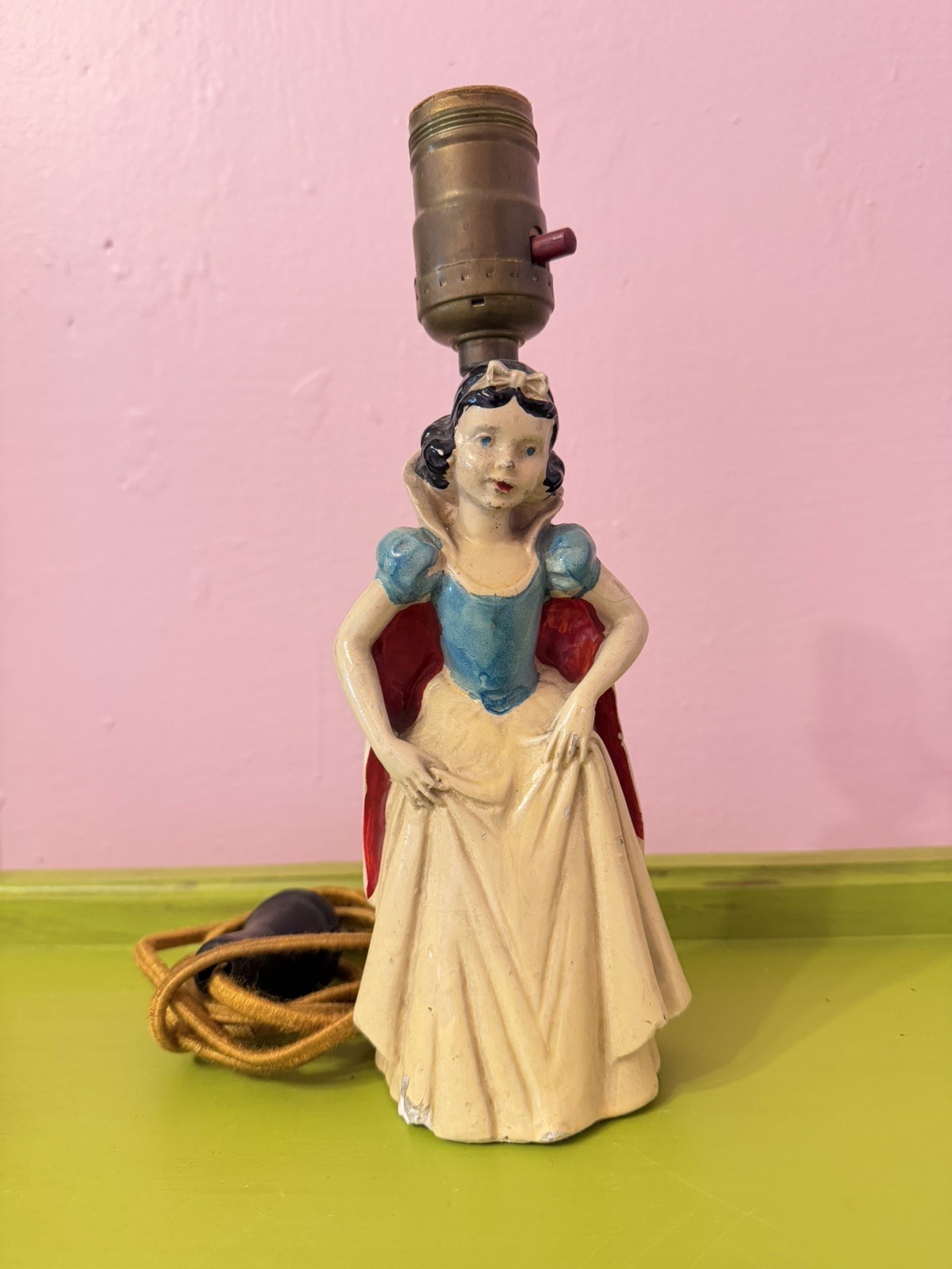 1938 Rare Antique Disney Snow White Lamp (Working) (Tested) by La Lamp 1938 Rare Antique Disney Snow White Lamp (Working) (Tested) by La Lamp