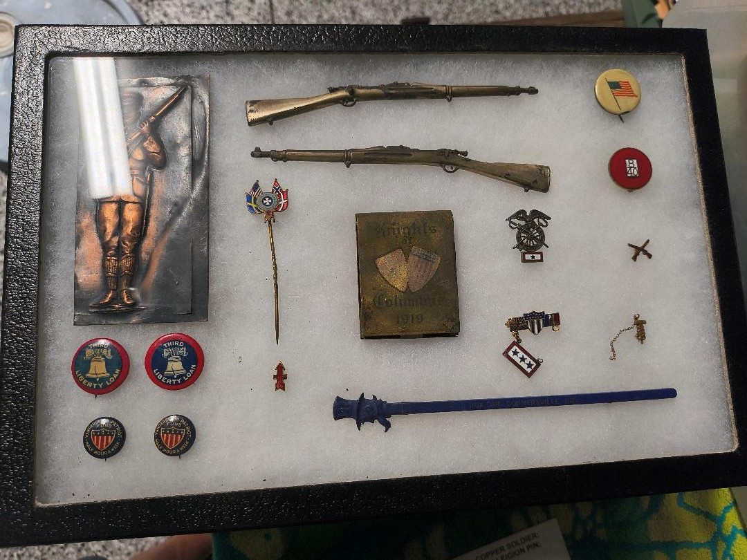WWI US Home Front Liberty Loan Vanderburgh Patriot Fund Pin Rifle Riker Case Set WWI US Home Front Liberty Loan Vanderburgh Patriot Fund Pin Rifle Riker Case Set