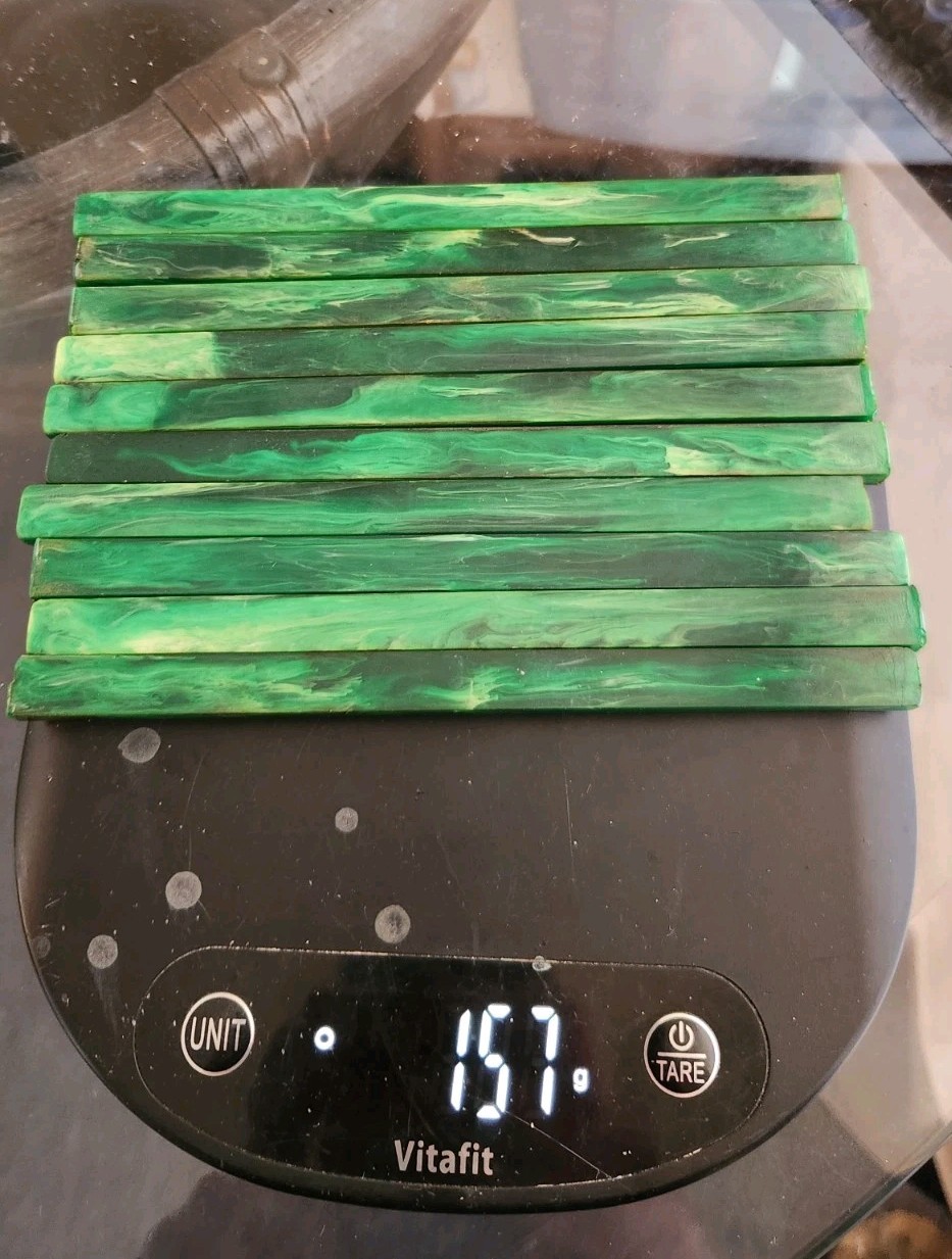 Vintage green marbled bakelite rods. 6.4mm×11mm×6.6 Vintage green marbled bakelite rods. 6.4mm×11mm×6.6