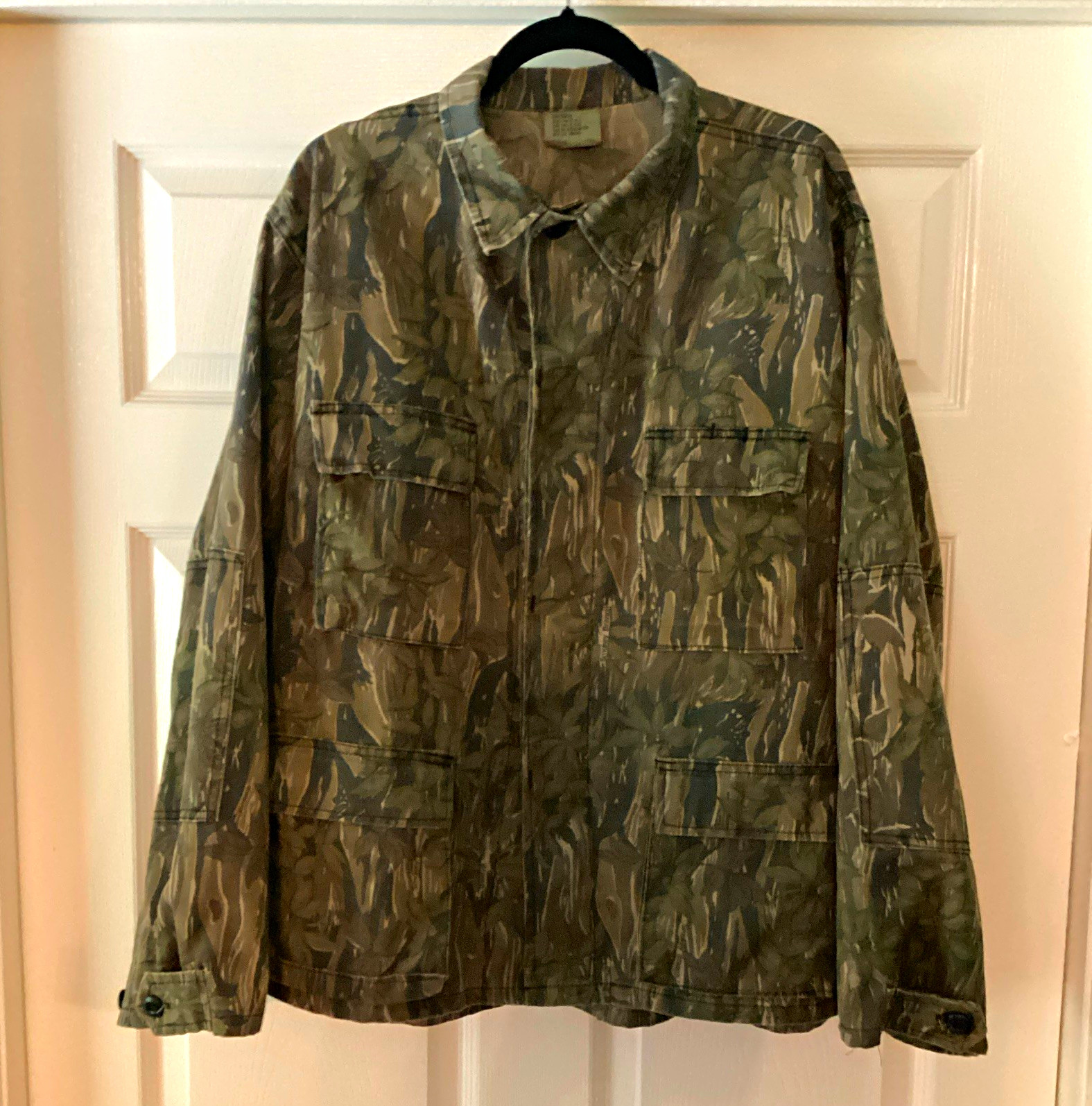 Vintage Rothco Military Division Smokey Branch Camo Field Jacket Size Lg-Reg USA Vintage Rothco Military Division Smokey Branch Camo Field Jacket Size Lg-Reg USA