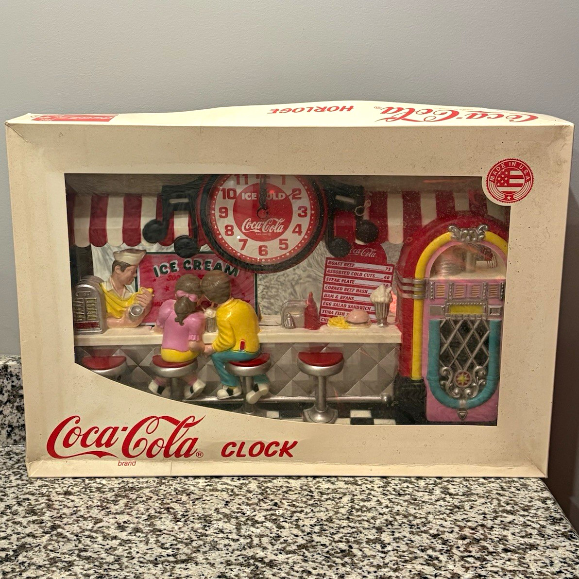 Vintage 90s Coca-Cola Multicolor Soda Theme Diner Scene Clock with Jukebox Vintage 90s Coca-Cola Multicolor Soda Theme Diner Scene Clock with Jukebox