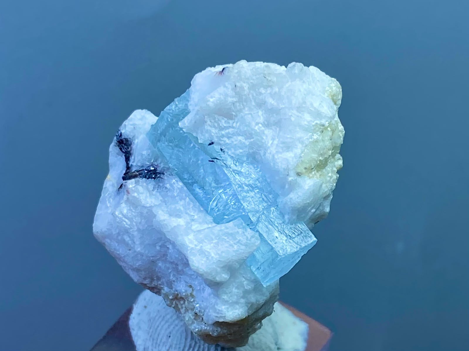 Beautiful Natural Terminated Aquamarine Crystal Specimen Pakistan 49 Carats Beautiful Natural Terminated Aquamarine Crystal Specimen Pakistan 49 Carats