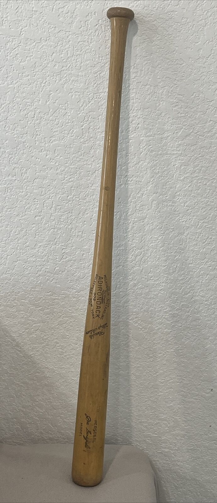 Vintage Adirondack 302 White Ash 36” Baseball Bat