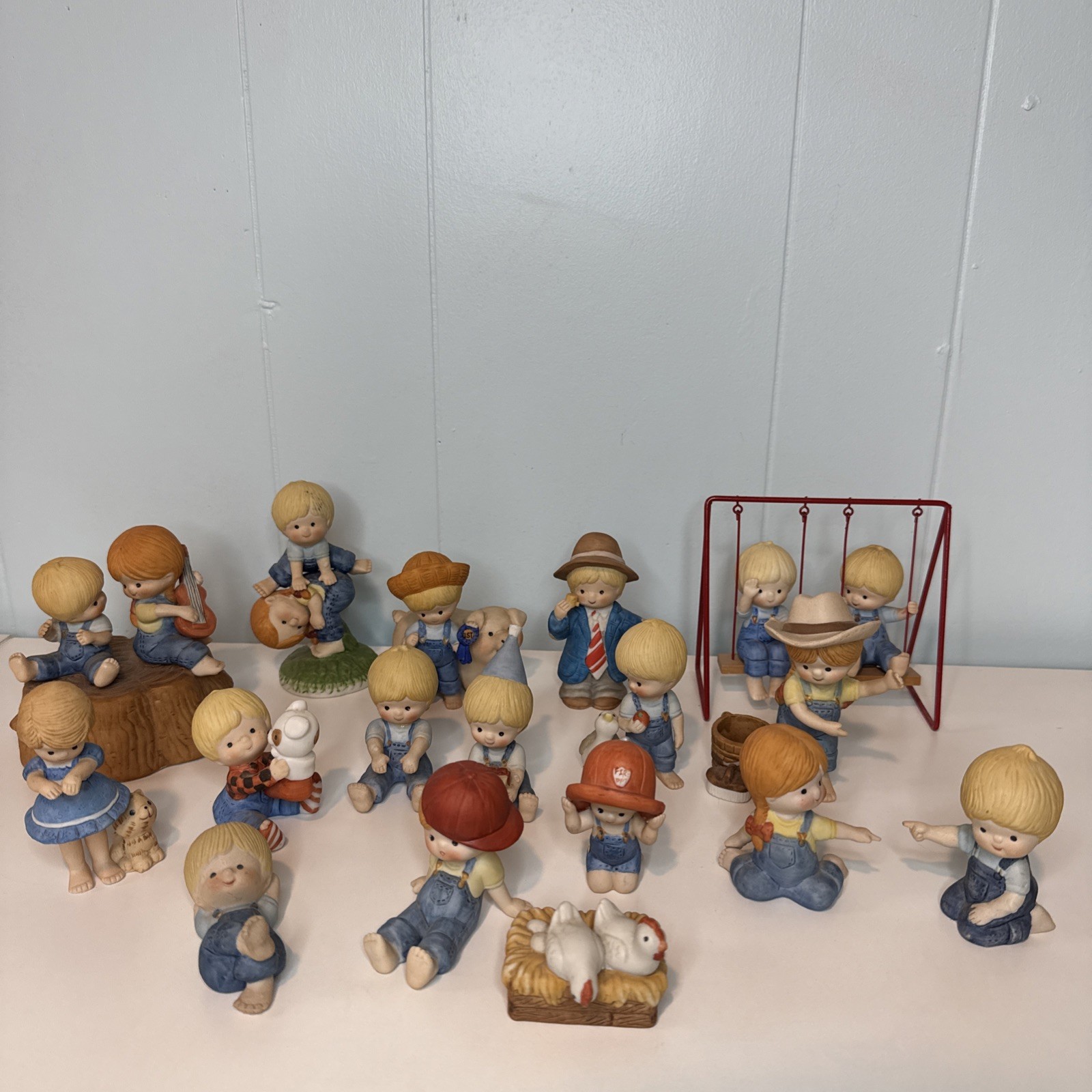 Vintage 80’s Enesco Lot Of 17 Country Cousins, Music Box, & Swing