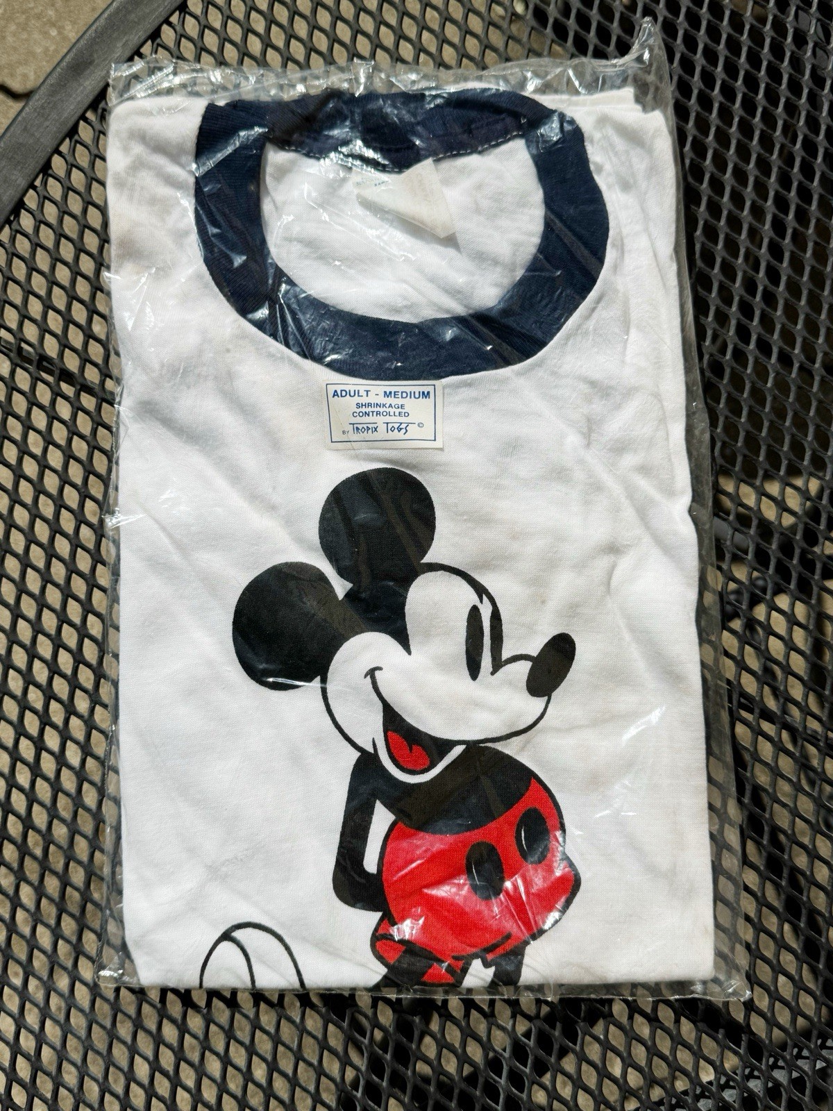 Vintage Walt Disney Mickey Mouse Tropix Togs T-shirt Sz M New In Sealed Package Vintage Walt Disney Mickey Mouse Tropix Togs T-shirt Sz M New In Sealed Package