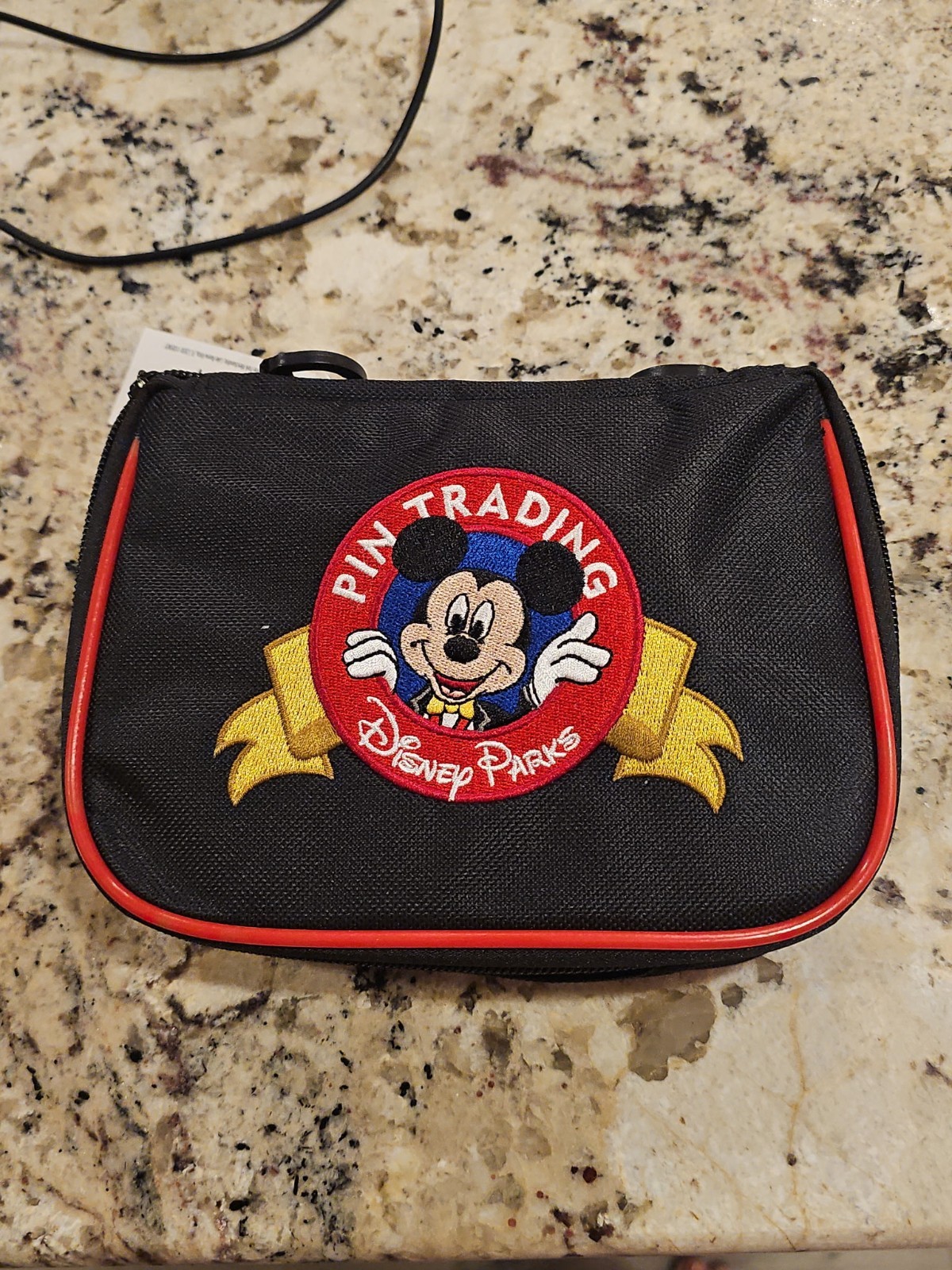 NEW 2025 Disney Parks 25th Anniversary Pin Trading Mickey Crossbody Carrier Bag NEW 2025 Disney Parks 25th Anniversary Pin Trading Mickey Crossbody Carrier Bag