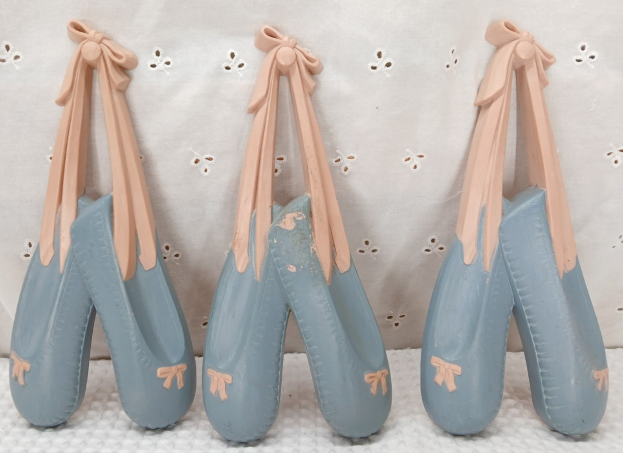 VINTAGE HOME INTERERIOR BURWOOD PINK BALLET BALLERINA SLIPPERS WALL ART DECOR VINTAGE HOME INTERERIOR BURWOOD PINK BALLET BALLERINA SLIPPERS WALL ART DECOR