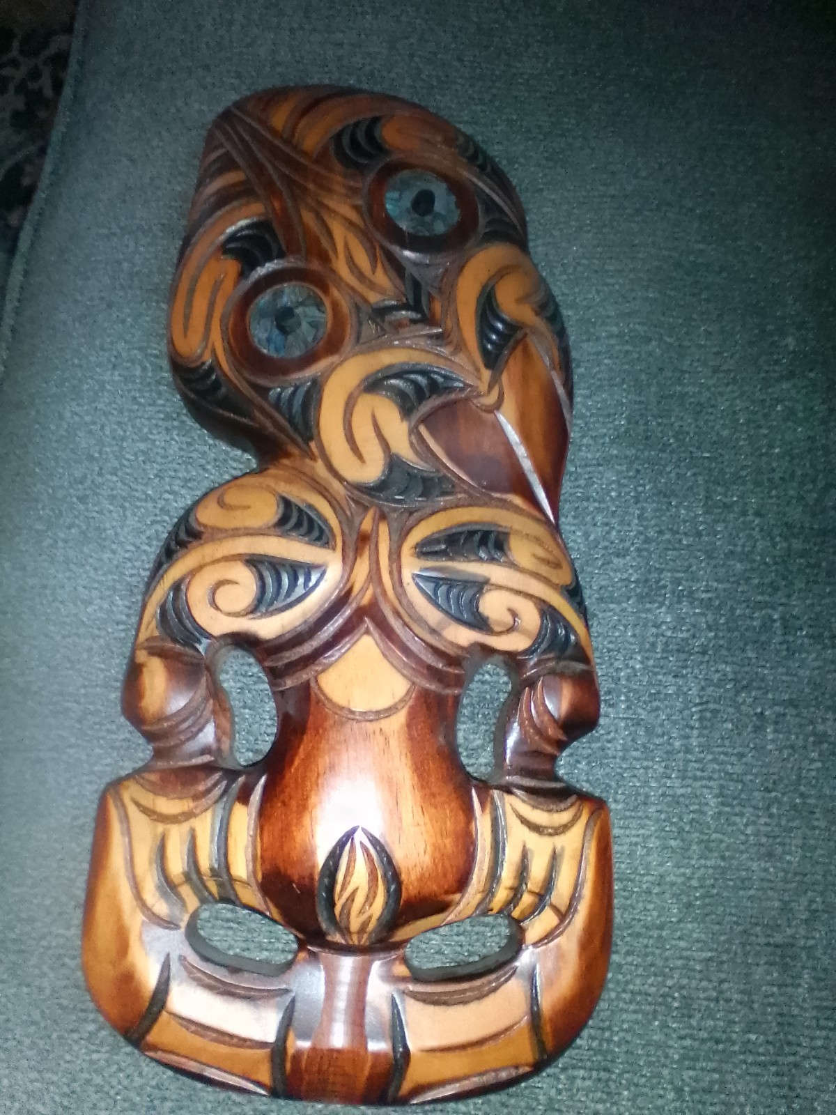 Vintage Maori Wood Carving Hei Tiki Rotorua New Zealand Abalone Paua Shell Eyes Vintage Maori Wood Carving Hei Tiki Rotorua New Zealand Abalone Paua Shell Eyes