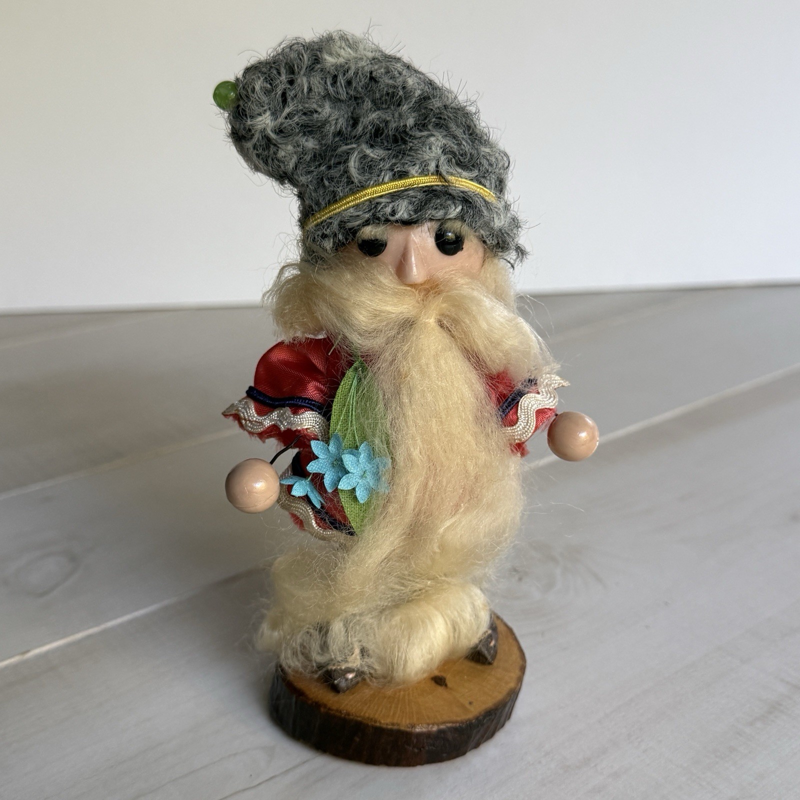 VTG Handmade Santa Doll Primitive Father Christmas Folk Art Old World 6.5\ VTG Handmade Santa Doll Primitive Father Christmas Folk Art Old World 6.5\