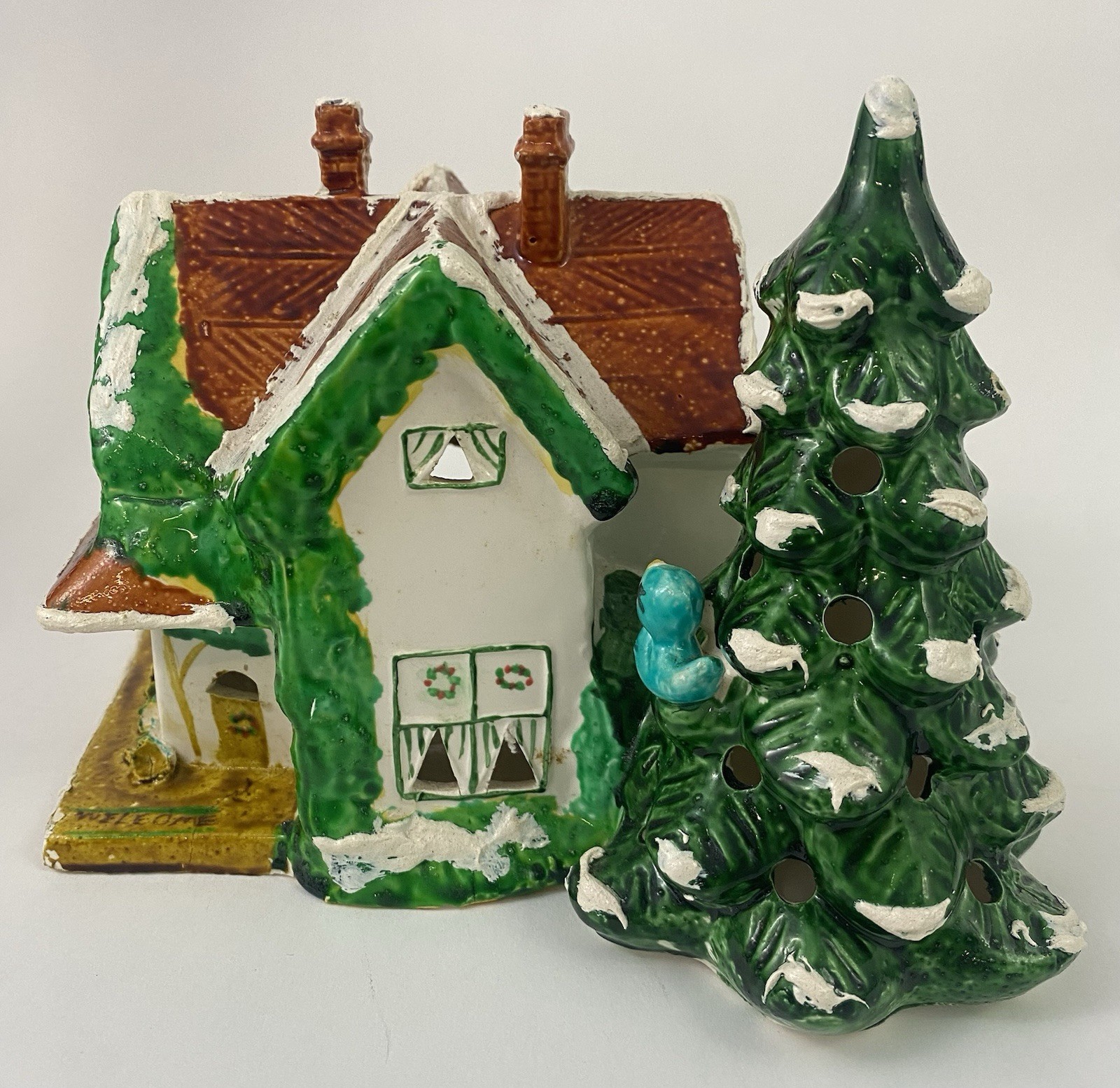 1976 First Issued Dept 56 Original Snow Village Gabled Cottage Building House 