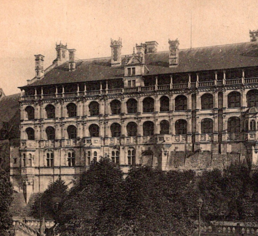 * Antique RPPC Royal Château DE Blois France c1921 Real Photo Collector Postcard