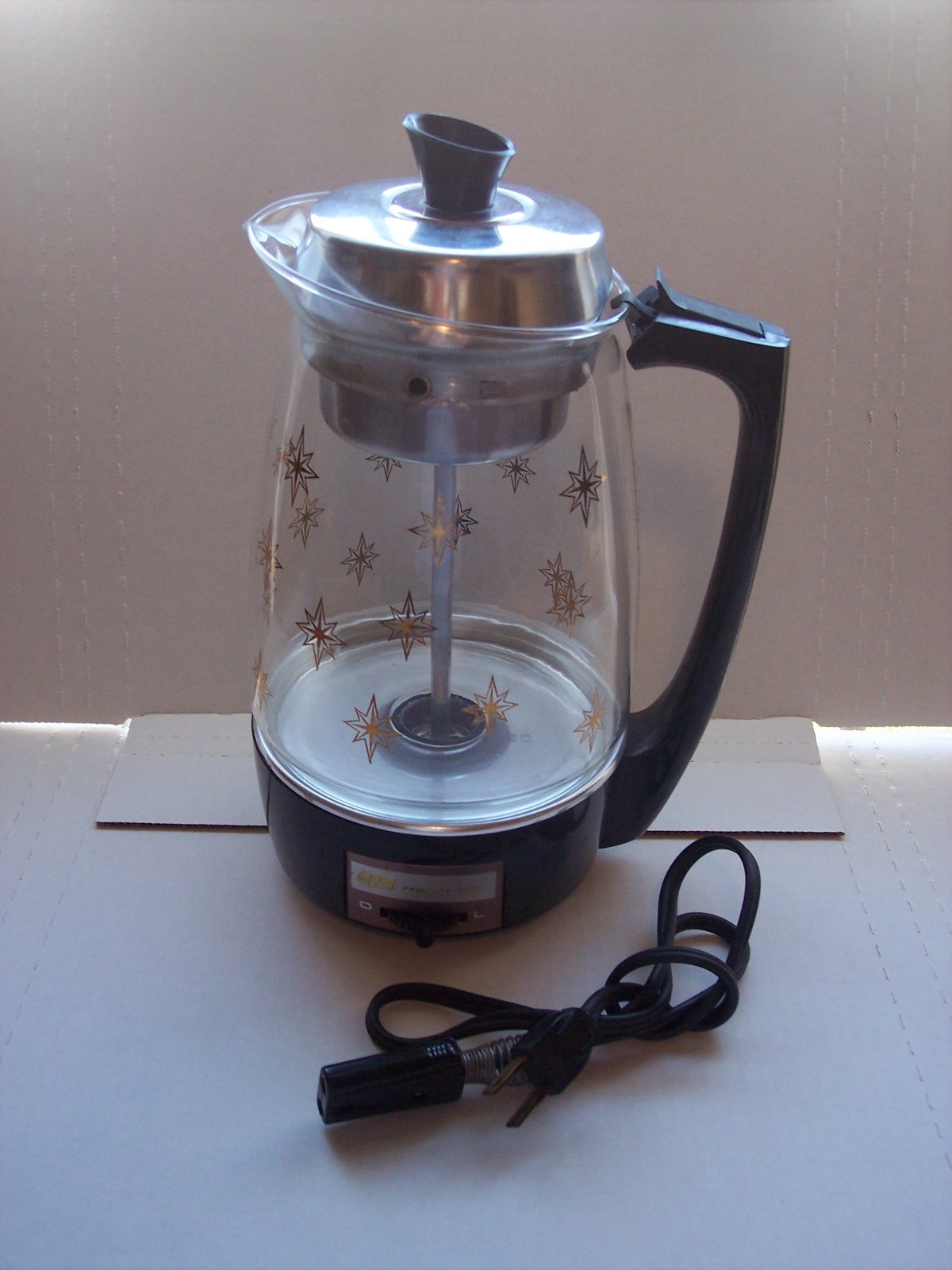 vintage 1974 Proctor-Silex coffee percolator model 70503 Atomic Starburst vintage 1974 Proctor-Silex coffee percolator model 70503 Atomic Starburst