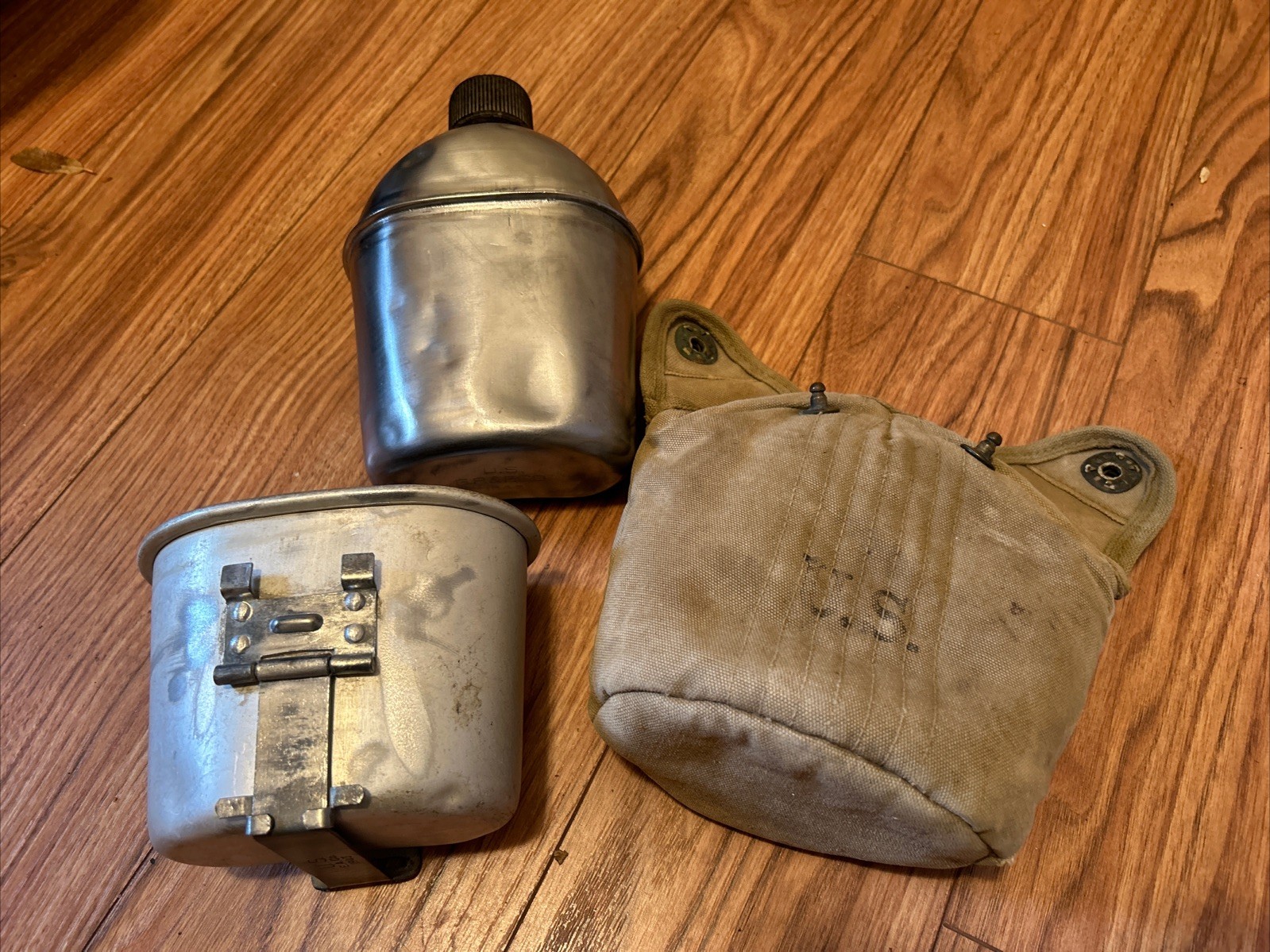 Vintage US Army E.A. Co. 1943 Canteen, Cup, Insulated Cover Dated Vintage US Army E.A. Co. 1943 Canteen, Cup, Insulated Cover Dated