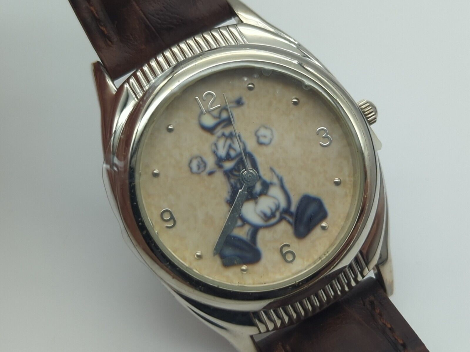 Donald Duck VINTAGE DISNEY Wristwatch VHTF UNWORN READ RARE - STEAMING DONALD 