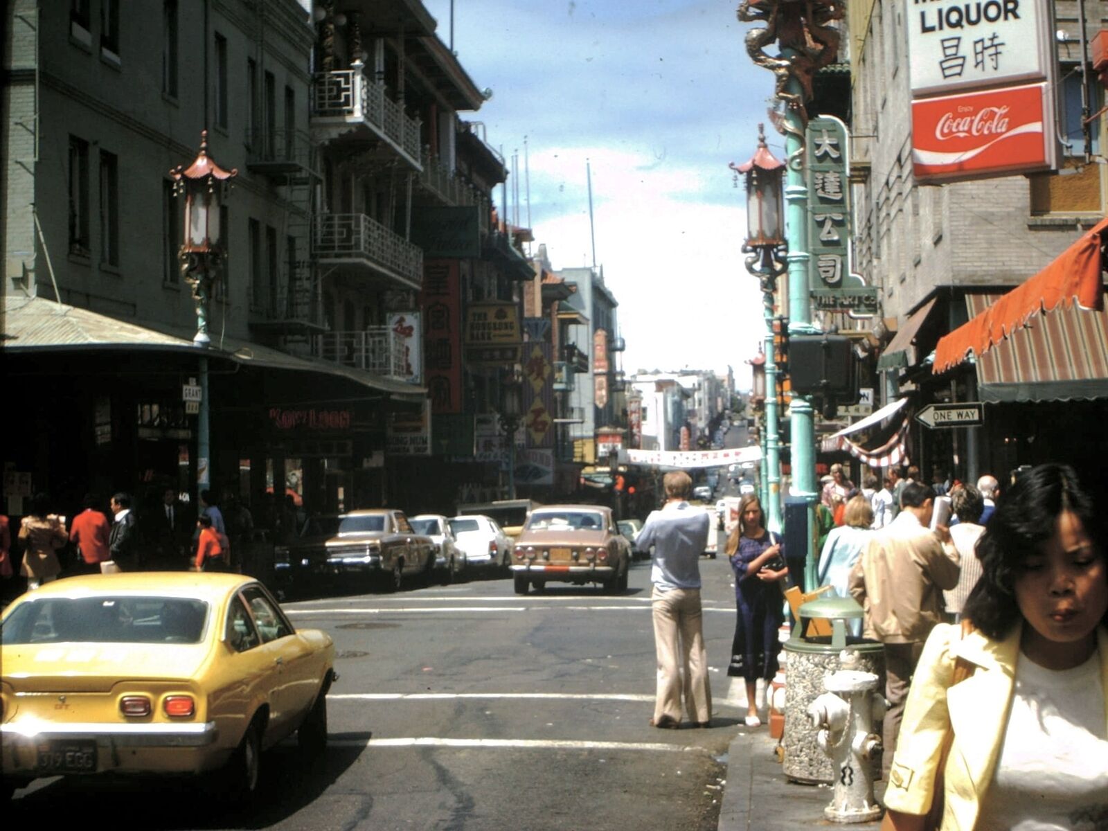 1975 San Francisco CHINATOWN Street Scene Photo (225-E)