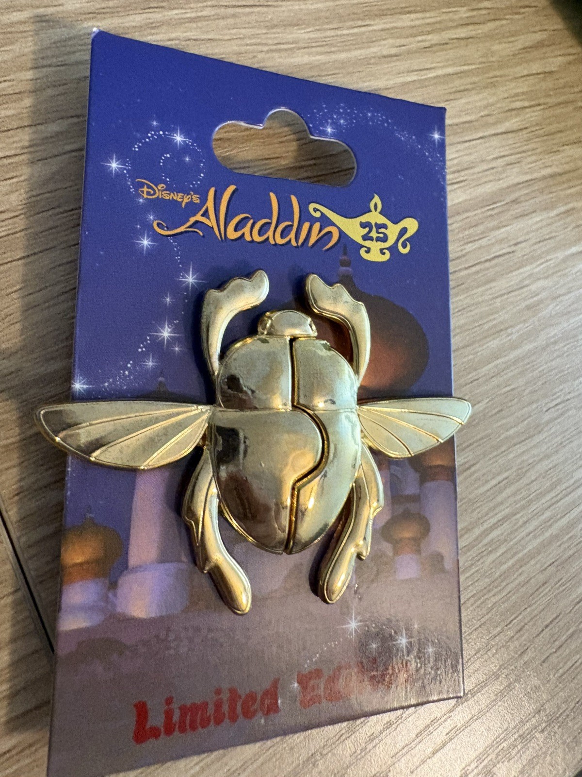 Disney 2017 Aladdin 25th Anniversary Scarab LE 3000 pin Disney 2017 Aladdin 25th Anniversary Scarab LE 3000 pin