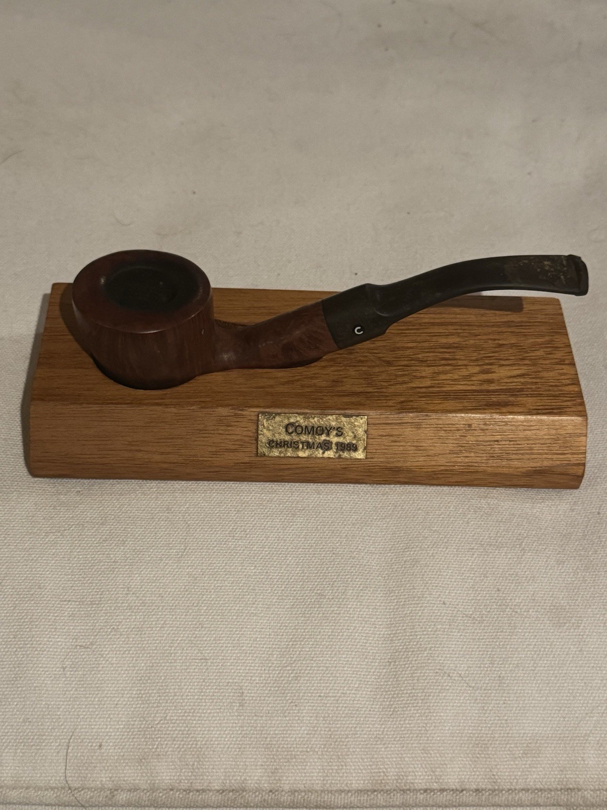 Vintage Comoy’s of London 1989 Christmas Briar Tobacco Pipe and Wood Stand Vintage Comoy’s of London 1989 Christmas Briar Tobacco Pipe and Wood Stand