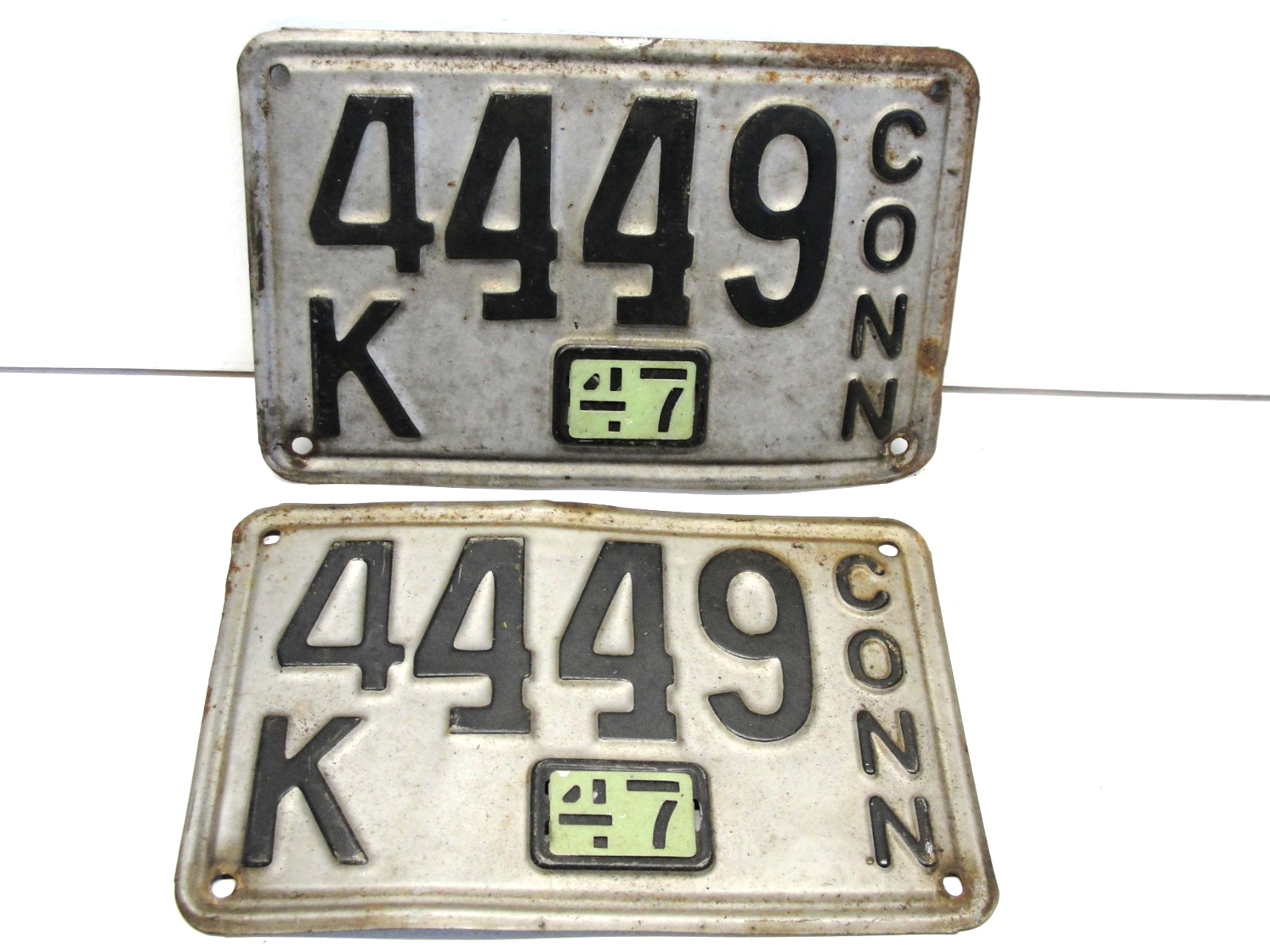 VINTAGE SET CONNECTICUT CONN 1947 LICENSE PLATES K4449