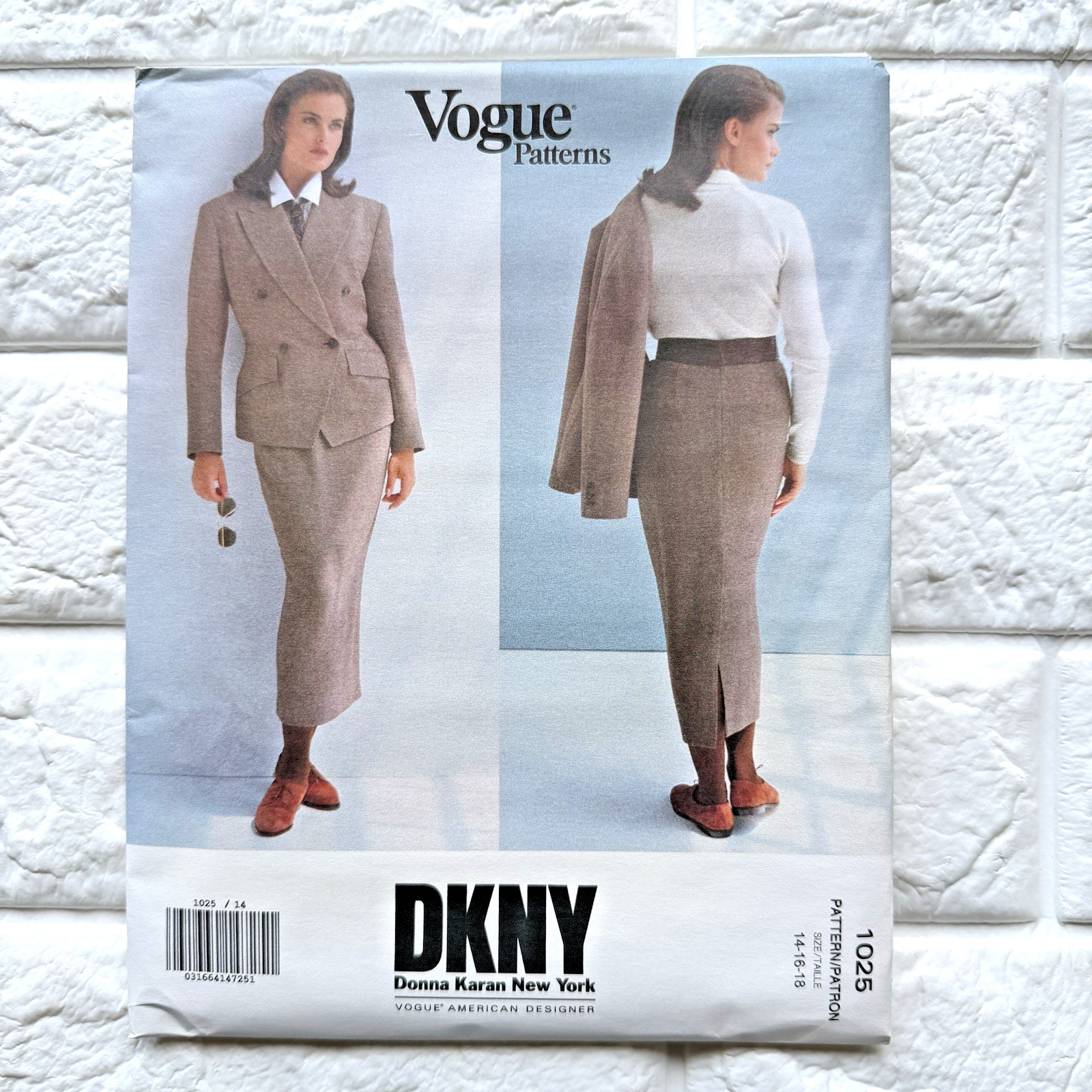 Vtg NEW Vogue Pattern 1025 Sz 14 16 18 DKNY Donna Karan Jacket Skirt POWER Suit