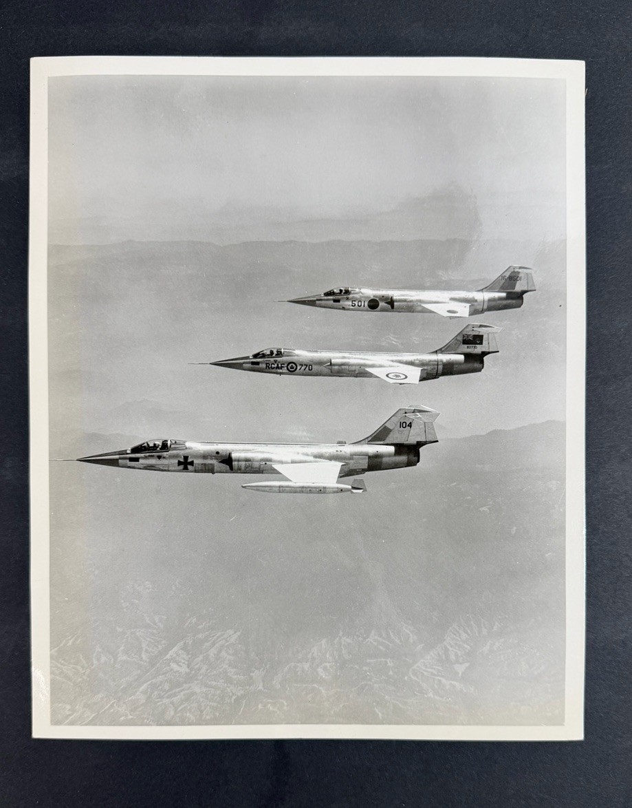 Vintage Lockheed F-104 Starfighter Military Jets Formation B&W Photograph 8x10 