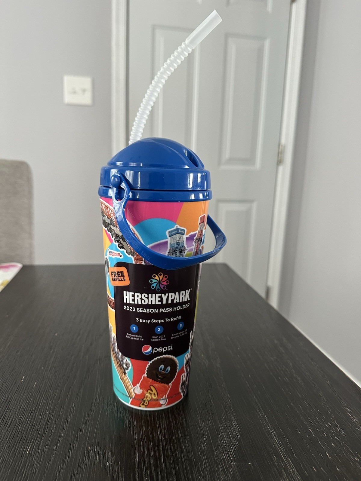 Hersheypark 2023 Season Pass Holder Souvenir Drink Cup Tumbler w/ Straw Hersheypark 2023 Season Pass Holder Souvenir Drink Cup Tumbler w/ Straw