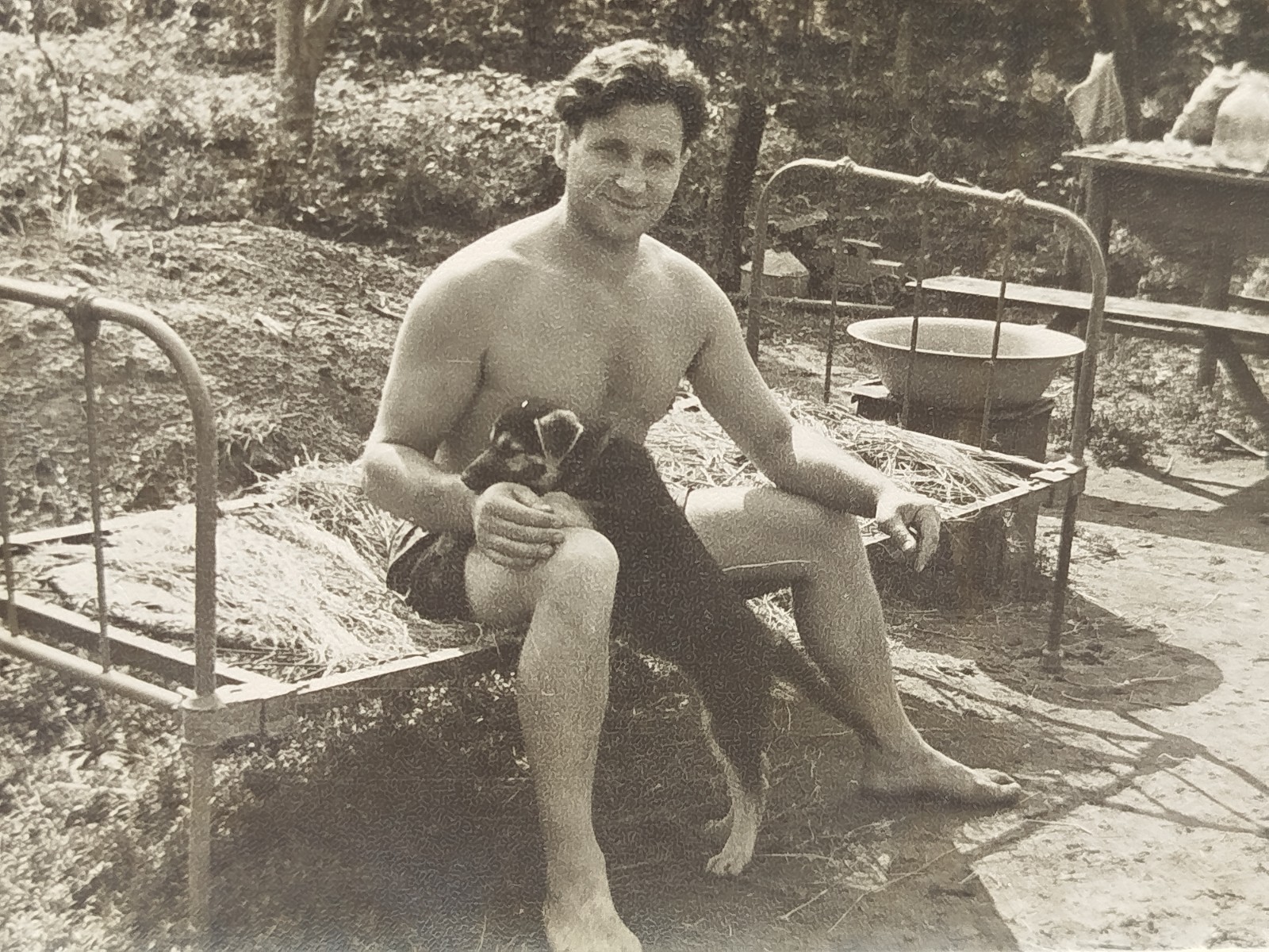 Shirtless Guys Trunks Bulge Muscle Affectionate Men Gay Interest Old Photo #130 Shirtless Guys Trunks Bulge Muscle Affectionate Men Gay Interest Old Photo #130