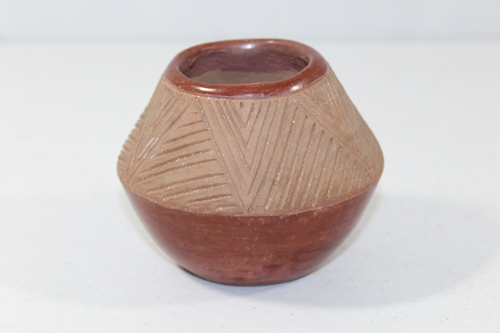 San Juan Pottery Olla Vintage C.1960 Ohkay Owingeh Pueblo Felicita Garcia Signed San Juan Pottery Olla Vintage C.1960 Ohkay Owingeh Pueblo Felicita Garcia Signed