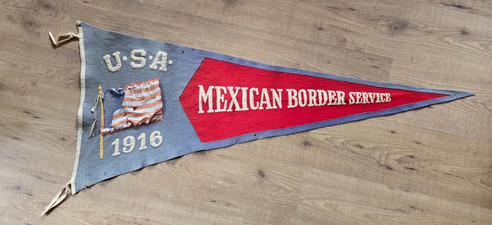 Antique 1916 U.S. Military Mexican Border Service Original Felt Pennant Antique 1916 U.S. Military Mexican Border Service Original Felt Pennant