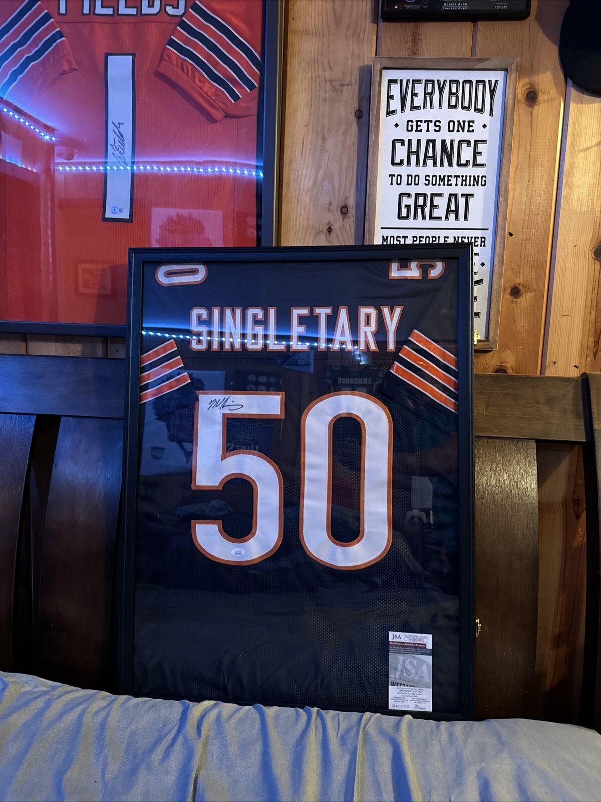 Mike Singletary HOF Signed Chicago Bears Jersey AUTO JSA COA  Comes With Frame